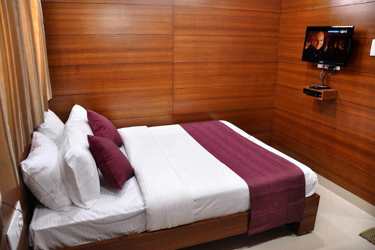 โศภา เอนเคลฟ Hotel บังกาลอร์ ภายนอก รูปภาพ