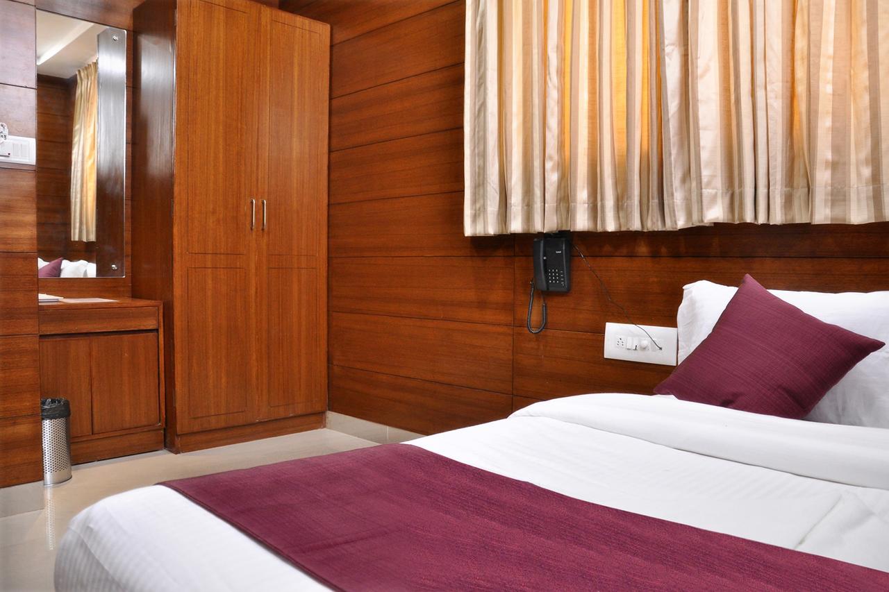 โศภา เอนเคลฟ Hotel บังกาลอร์ ภายนอก รูปภาพ